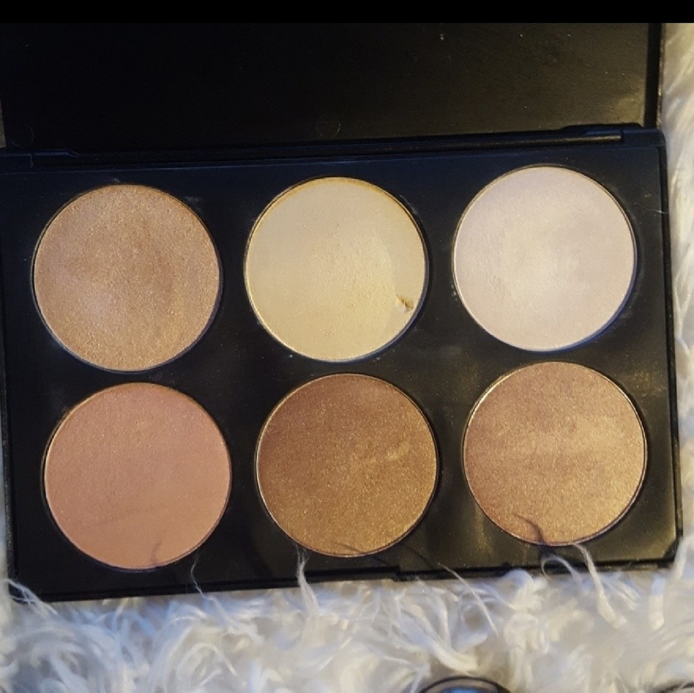 Highlighter pallet